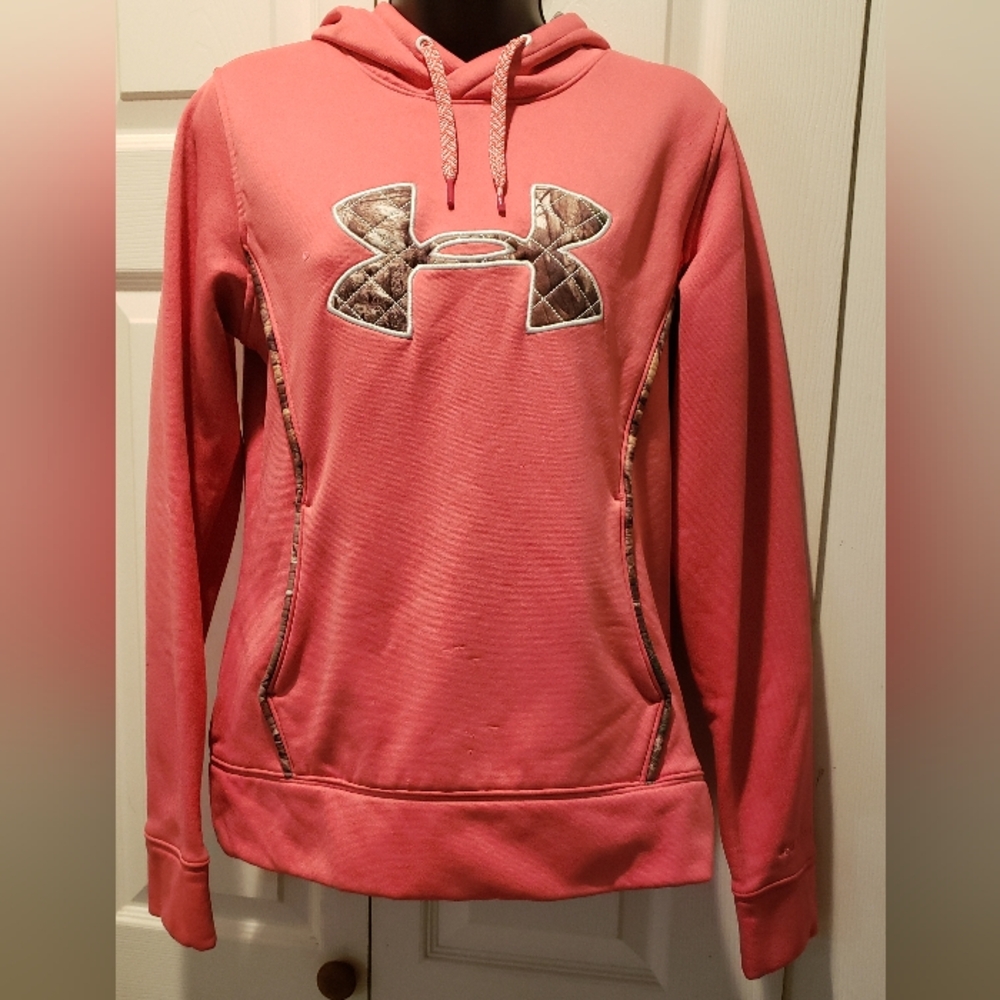 UNDER ARMOUR girl's pink with mossy oak design hoodie